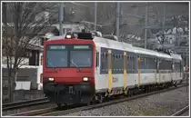 Ein NPZ nach Ziegelbr�cke verl�sst Chur. (01.12.2011)