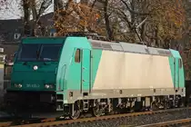 Schenker Mietlok 185 610 am 8.11.11 bei der Durchfahrt durch Ratingen-Lintorf.