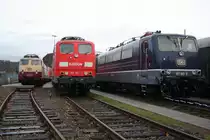 113 311-5, 151 121-1 neben 181 001-9 in Koblenz L�tzel am 4.12.2011
