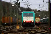 Die Cobra 2832 rangiert in Aachen-West.
4.12.2011