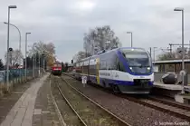 VT 0006 der OLA - Ostseeland Verkehr GmbH als MR51 (MR 68924) von Brandenburg Hbf nach Rathenow, verl�sst hier den Brandenburger Hbf. Nach vier Jahren gutem Service und P�nktlichkeit, hei�t es nun f�r die M�rkische Regiobahn auf wiedersehen sagen. Ab Morgen (11.12.2011) �bernimmt die ODEG diese Strecke. 10.11.2011
