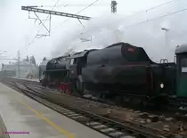 CSD-475.101   (2'D1'h2, Skoda 1947) mit Sonderzug Brno-Breclav-Lednice zur Feier 110 Jahre Bahn Lednice-Breclav (Eisgrub-Lundenburg) in S�dm�hren.

2011-11-17 Breclav (Lundenburg)