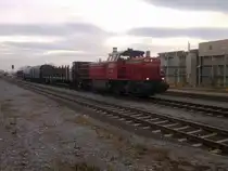 Auf dem Weg zum Zahnarzt konnte ich am 9.12.2011 die DH 1700.1 der GKB mit ihrem Verschubg�terzug im Bahnhof Deutschlandsberg beobachten. Hier am Bild bei einer Ranchierfahrt damit der Zug f�r die Weiterfahrt nach Wies-Eibiswald bereit gemacht werden konnte.
