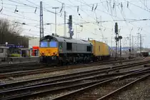Die Class 66 DE6302  von DLC Railways f�hrt mit einem MSC Containerzug von Aachen-West nach Antwerpen-Berendrecht(B).
11.12.2011