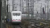 ICE 890 auf dem Weg nach Hamburg-Altona der gerade vom Leipziger Hbf losgefahren ist durchf�hrt gerade das ICE Werk Leipzig (leider nicht im Bild).Aufgenommen am 19.11.2011 in Leipzig
