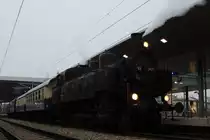 93 1420 des Verein Neue Landesbahn auf Sonderfahrt in den Nationalpark Leiser Berge nach Ernstbrunn. Die Fahrg�ste der Wiener Stammstrecke staunten als dieses Dampfross im Bahnhof Praterstern dieses Zug bespannte; am 03.12.2011
