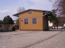 G�terschuppen Jahnsbach von der Stra�enseite, 26.04.06