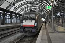 Weiterfahrt des EC 174 von Dresden am 20.12. mit BR 182