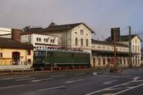 E 42 151 beim Umsetzen in R�desheim (Rhein) am 17.12.2011