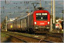Am H.C. vorbei, zieht 1016 013 den Intercity 539  Therme Nova K�flach  von Wien S�dbahnhof nach Villach Hbf. 
Zeltweg 28.09.2008