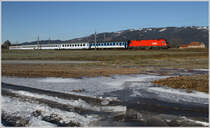 1116 121  f�hrt mit EC 102 Polonia von Villach nach Warschau. 
Zeltweg 19.12.2011