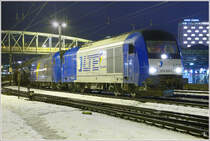 Die zwei LTE Dieselloks, 2016 904 & 903 stehen mit einem Kokszug im Salzburger Hauptbahnhof. 27.02.2008