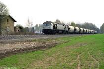 Grey Tiger 250 011 mit dem Gipszug vom HKW Chemnitz Nord am 23.04.06 bei Herrenhaide zwischen Wittgensdorf ob Bf und Burgst�dt. Am linken Bildrand ein inzwischen verfallenes ehemaliges Blockw�rterhaus.