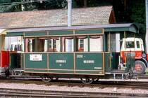 WB - A� 24 am 08.09.1990 in Waldenburg - Salonwagen - SIG/WB - Baujahr 1881- 5,00t - Sitzpl�tze 1.Klasse 18 - L�P 7,15m - zul�ssige Geschwindigkeit 40 km/h. Hinweis: Gas-Beleuchtung
