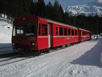 ABt 1702 mit Regio 286 in Davos Wolfgang, 28.12.2011.