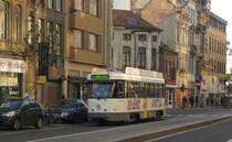 DE LIJN 7010 als Linie 10 (Melkmarkt - Deurne) in der Carnostraat in Antwerpen; 22.11.2011