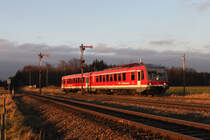 628 558 als RB 27165 am 27.12.2011 im letzten Licht in T��ling.