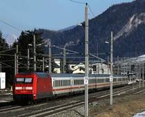 DB 101 080-0 schiebt EC 217 Saarbr�cken - Graz, Ennstalbahn, KBS 250 Bischofshofen - Selzthal - Loeben, fotografiert bei der Einfahrt in den Bhf. Stainach-Irding am 09.02.2011