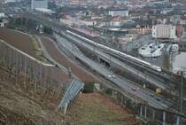 ICE verl�sst W�rzburg Hbf am 26.12.2011