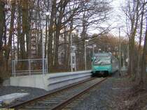 Der 6. Zug der Linie U3 nach Oberursel-Hohemark fuhr am 08.04.2006 mit den U4-Triebwagen 514 und 509 in die Station Waldlust ein. Die Strecke verl�uft auf diesem Abschnitt in eingleisiger Trasse.