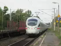 Die ICE&acute;s 1554 nach Wiesbaden Hbf und 1594 nach Saarbr�cken Hbf durchfahren mit 40 Minuten Versp�tung den Haltepunkt Leipzig-R�ckmarsdorf au�erplanm��ig �ber Gleis 2. Der Grund f�r die Versp�tung und der abweichenden Linienf�hrung, ist ein auf Gleis 1 liegen gebliebener G�terzug.