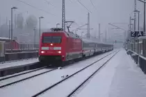 101 012 erreichte,am 20.Dezember 2011,mit dem IC 2356 Binz-Frankfurt/Main den Bahnhof Bergen/R�gen.Der 20.Dezember 2011 war auch der einzige Dezembertag 2011 mit etwas Schnee auf R�gen.