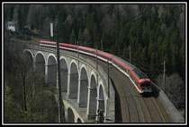 4010 006 als IC 552  Stadt Bruck an der Mur  bei der �berquerung der Kalten Rinne am 22.4.2006