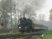 Ol49 111 wartete am 29.4.06 mit einem Regionalzug auf die Weiterfahrt nach Wolsztyn.