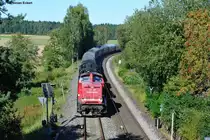 213 339 und 03 1010 mit einem Sonderzug auf dem Weg nach Budapest zum Internationalen Speisewagentreffen in R�thenbach am Steinwald, 19.04.2011