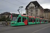 Combino mit Der Betriebsnummer 312 �berquert die Mittlere Rheinbr�cke Richtung Haltestelle Schiffl�nde. Die Aufnahme stammt vom 13.08.2011.