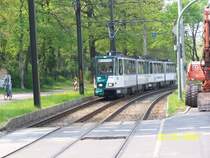 Kt4Dm-Zug 148+248 kurz vor der Haltestelle  Sporthalle 