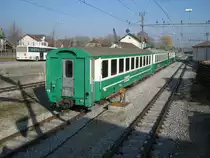 Abgestellte BAM Fahrzeuge in Bi�re; B 63, B 62, Bt 51 und die Ge 4/4 21, 18.01.2012.