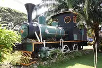 Die TPI-Wang Khapi No.1 (ex PRC(Paknam Railway Company) Nr.4  Samrong , 1Bt-n2, Krauss/M�nchen, Bauj. 1908, Fabr.Nr. 5987) kam 1940 von der Hiep Seng Forestry Line zur Thai Sugar Mill Co. und bediente das ca. 1 Km lange meterspurige Anschlussgleis zwischen der Zuckerfrabik und der Staatsbahn in Wang Khapi. Die Lok erhielt den Kessel der TPI-Ko Kha No.5 (Orenstein&Koppel, Bauj. 1935, Fabr.Nr. 12607). Wang Khapi am 26.Oktober 2011.
