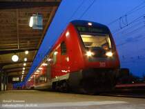Wieder mal RE38502 Falkenberg/E. - Cottbus, nun aber schon bei sch�ner Morgend�mmerung. 06.05.06