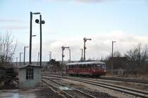 772 140 + 772 141 der Oberwei�bacher Berg- und Schwarzatalbahn am 10.12.2011 bei der Einfahrt in Ohrdruf. Leider war die Wettergrenze etwa knapp vor Ohrdruf.