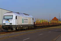 Leerwagen bereitgestellt zur Holzverladung mit einer Siemens-Lok der Nordic-Rail-Service GmbH - 18.01.2012

