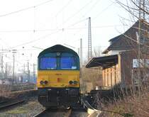 Zwei Class 66 PB14 von Railtraxx BVBA und die PB03  Mireille  von Crossrail stehen auf dem abstellgleis in Aachen-West  bei Sonne am 28.1.2012.