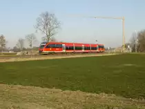 Bei diesem Bahn�bergang ist seit ca 1 Woche eine Baukran und auch die Radfahrerin die bei diesen Eisigen Temperaturen frieren muss als der 20240 Epe verl�sst in Richtung Dortmund. 01.02.2012