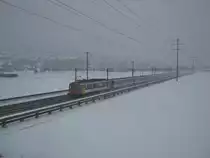 Ersatz IC 570 auf H�he Zizers. Der Zug bestand aus einem Doppel RBe 540 Pendel, mit 7 EWI Zwischenwagen (5 B, 1 A, 1 AB). Der Triebwagen vorne ist der 540 032, hinten der 540 057, 02.02.2012.