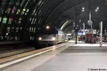 5 370 004 PKP Intercity mit dem EC 47 (Berlin-Warschau-Express) von Berlin Hbf nach Warszawa Wschodnia im Berliner Hbf. 02.02.2012