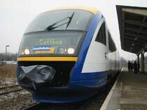 HOCH AKTUELL! so sehen die neuen Triebwagen der LausitzBahn aus.Sie geh�ren zur Connex Gruppe und fahren seit dem 15.12.02 auf der G�rlitzer Bahn (Kursbuchstrecke 220) als Relegation: Cottbus-Spremberg-Weisswasser-Horka-G�rlitz-Zittau.aufgenommen heute fr�h am 15.12.02 um 10:59 in Spremberg(Niederlausitz) 