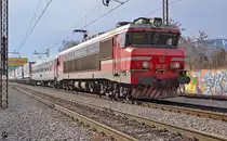 SZ 363-007 zieht LkWZug durch Maribor-Tabor Richtung Norden. / 21.01.2012