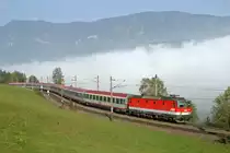 1044.125  EC-533  Eichberg  mit  aufziehenden  Nebel  14.10.10