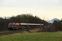 Die �BB 1116 214 zieht am 02.01.12 einen RJ von Wien nach M�nchen. Aufgenommen in Hilperting.