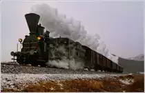 F�r eine kleine Gruppe aus England gab es dieser Tage Winterdampf in der Steiermark. Hier sieht man die dienst�lteste Dampflok der Welt, die 671 der Gkb mit dem SPZ 8448 auf der Fahrt von K�flach nach Graz K�flacherbahnhof.
Krottendorf 4.2.2012 


