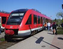 10.5.2006:648 006 im Kreuzungsbahnhof S�derbrarup, KBS 146