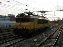 Eloc 1619 als losse lok naar Bad Bentheim te Hengelo, 30 april 2006