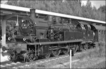 Die stadt Oberhausen 78 468 und donnerbuchsen, fhrt mit sonderzug von Mnster nach Enschede, hier bei Aufenthalt in Gronau am 24 sept 2011.


