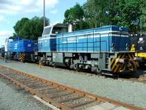 Am 18.9.05 standen D 03 und D 04 der Regentalbahn auf den Gleisen vor dem Lokschuppen des Deutschen Dampflok Museums, in Neuenmarkt-Wirsberg.