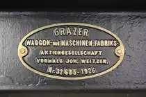 Fabriksschild des TW 1, aufgenommen am 25.September 2011 im Bf. Payerbach. 
